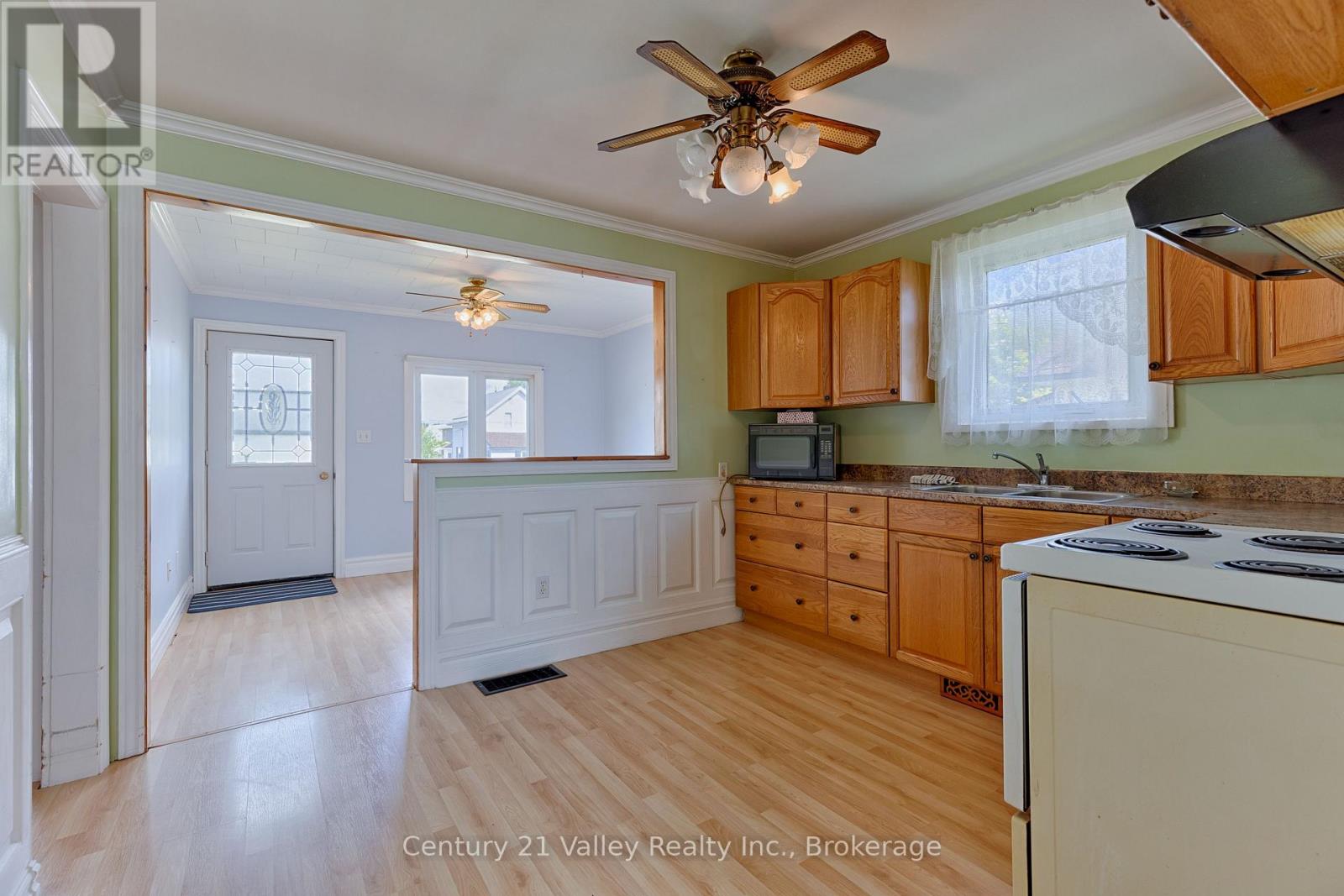 347 Joffre Avenue, Renfrew, Ontario  K7V 3L6 - Photo 18 - X12690570