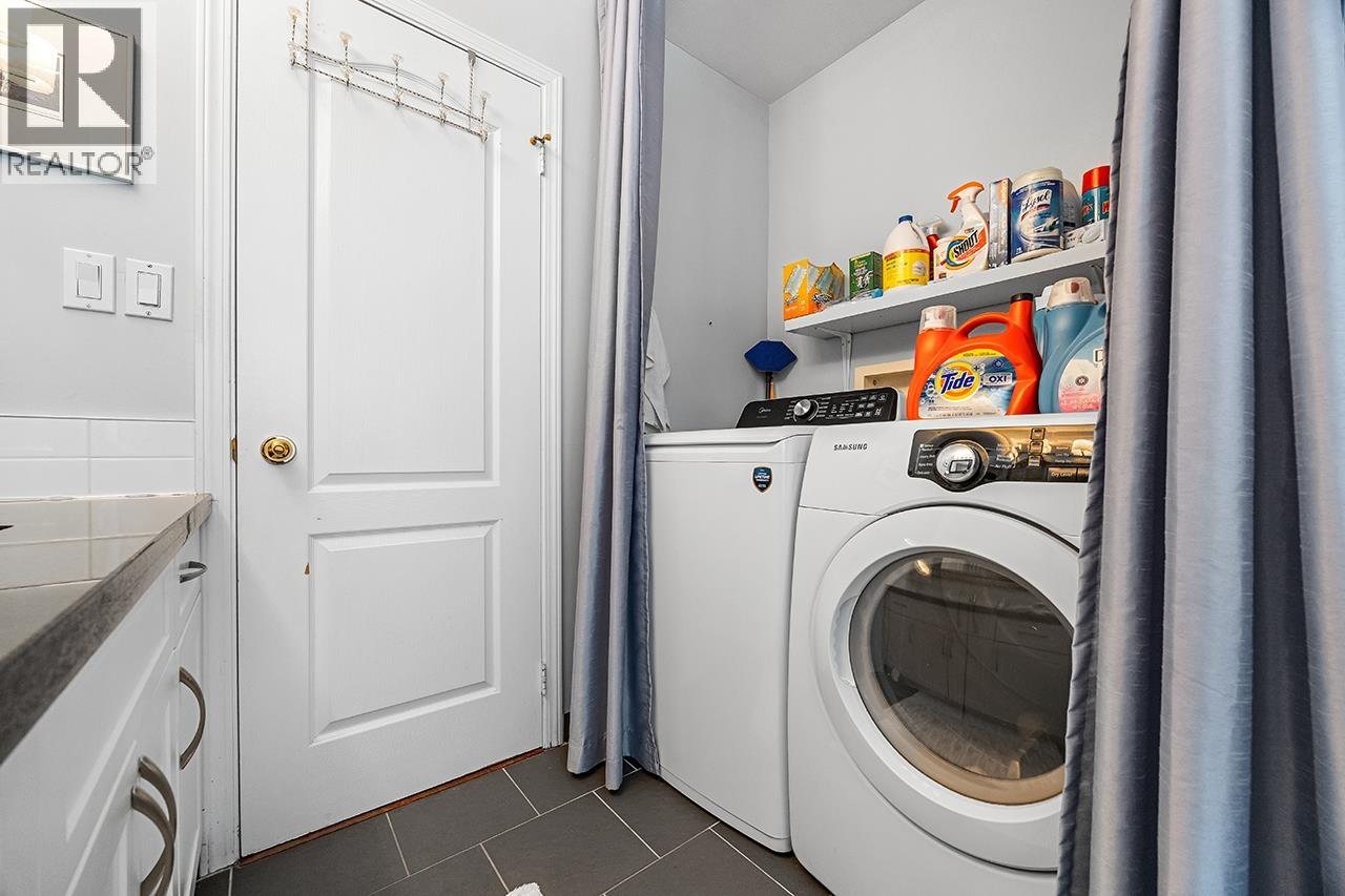 5453 Norfolk Street, Burnaby, British Columbia  V5G 1G3 - Photo 10 - R3076180