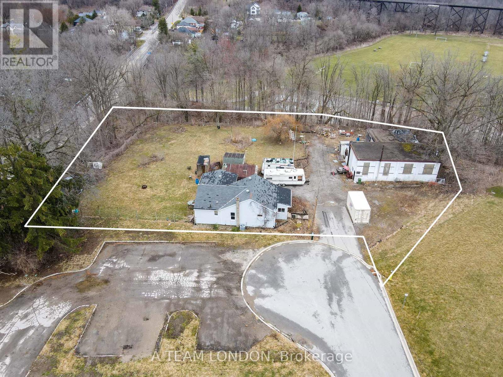 6 Pearl Street W, St. Thomas, Ontario  N5P 2N8 - Photo 6 - X12699978