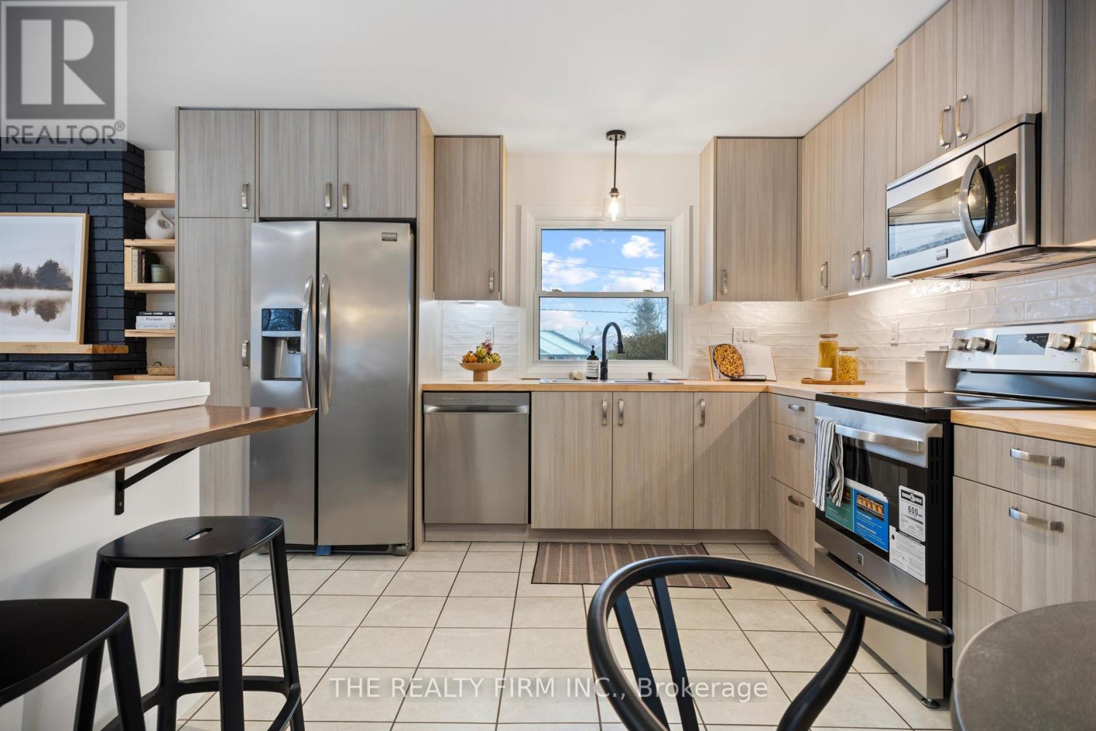 179 Valleyview Drive, Middlesex Centre, Ontario  N0L 1R0 - Photo 18 - X12700034