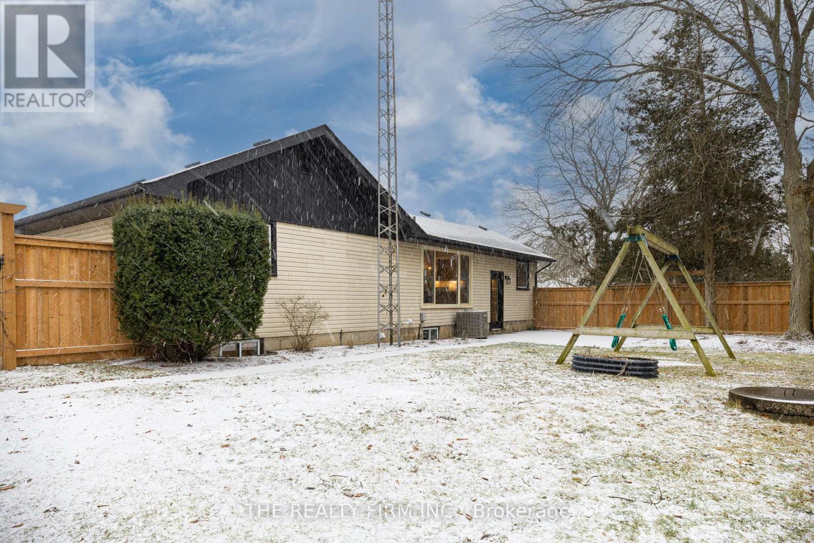 179 Valleyview Drive, Middlesex Centre, Ontario  N0L 1R0 - Photo 34 - X12700034