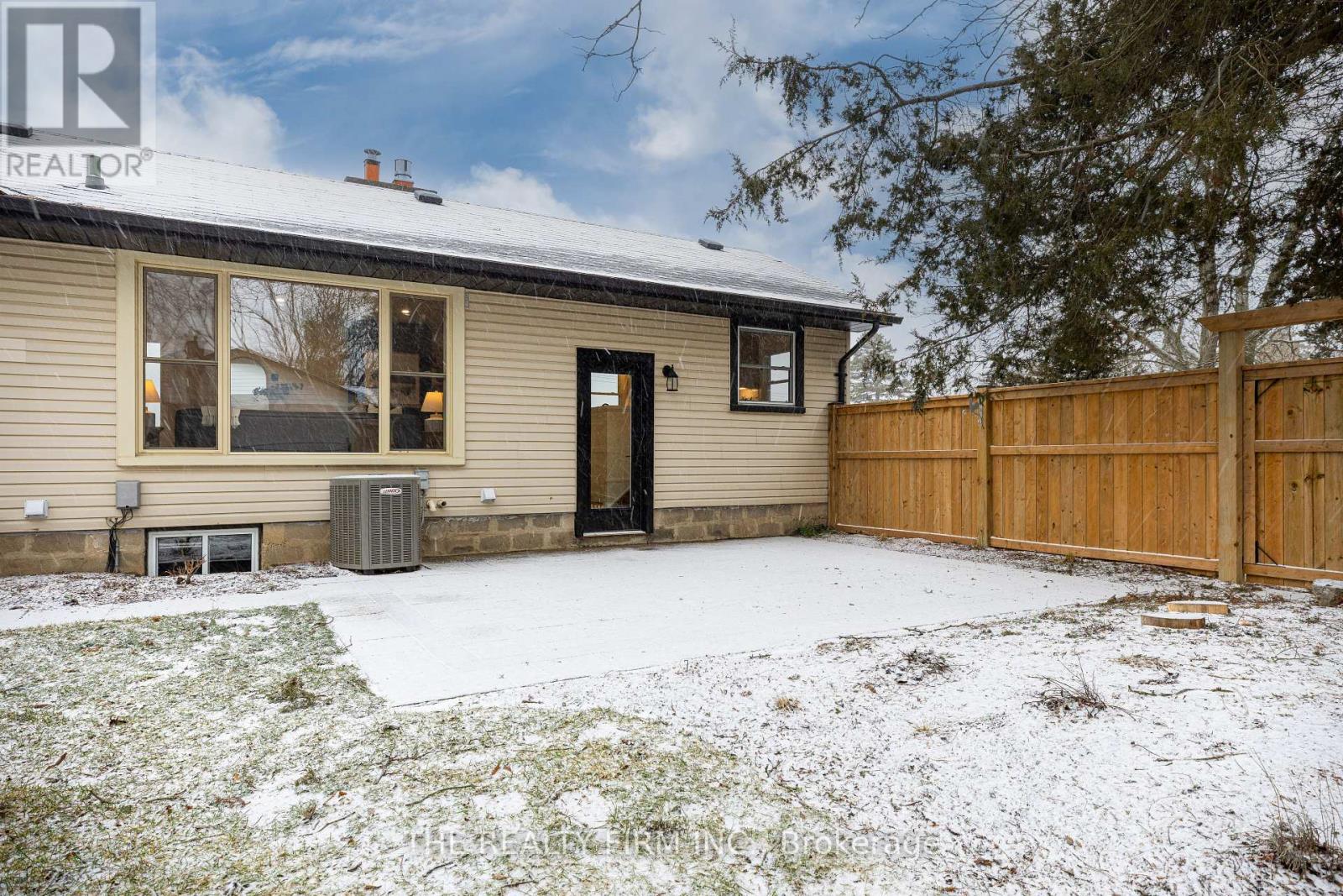 179 Valleyview Drive, Middlesex Centre, Ontario  N0L 1R0 - Photo 36 - X12700034