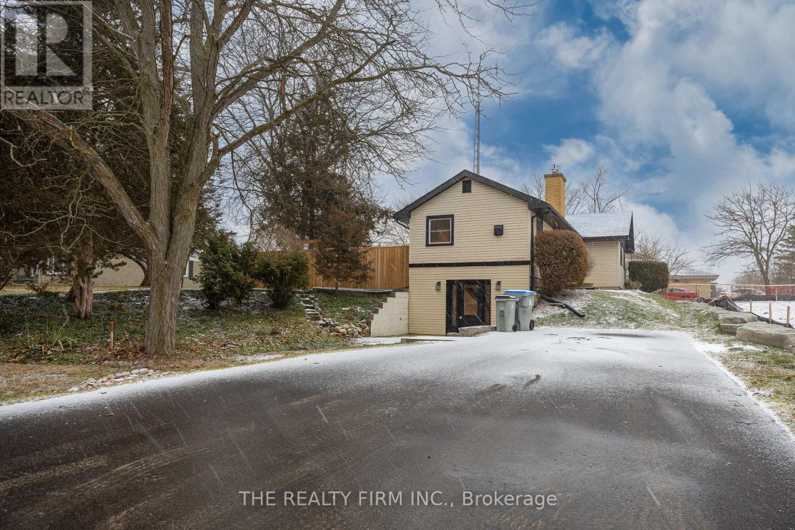 179 Valleyview Drive, Middlesex Centre, Ontario  N0L 1R0 - Photo 4 - X12700034