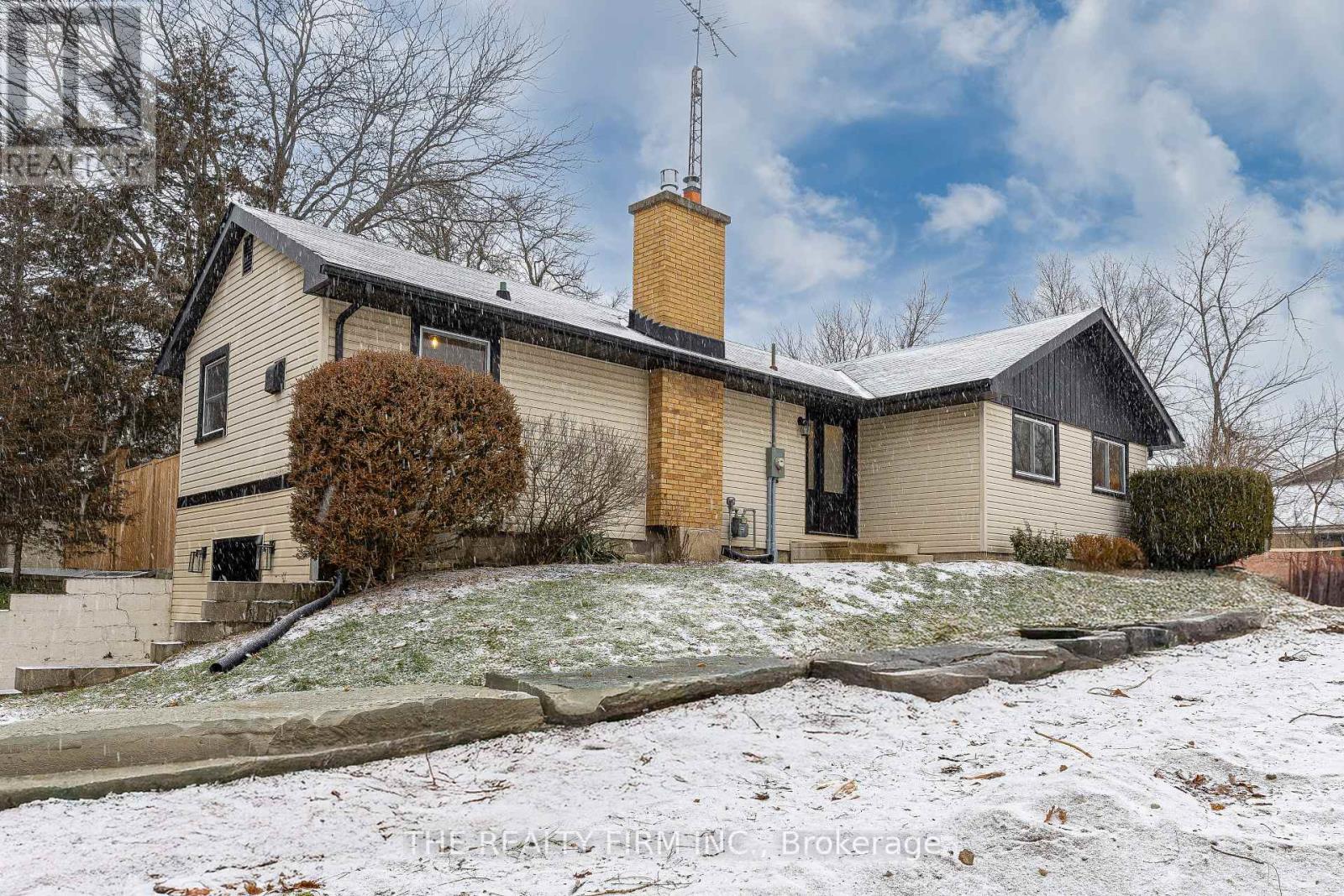 179 Valleyview Drive, Middlesex Centre, Ontario  N0L 1R0 - Photo 5 - X12700034