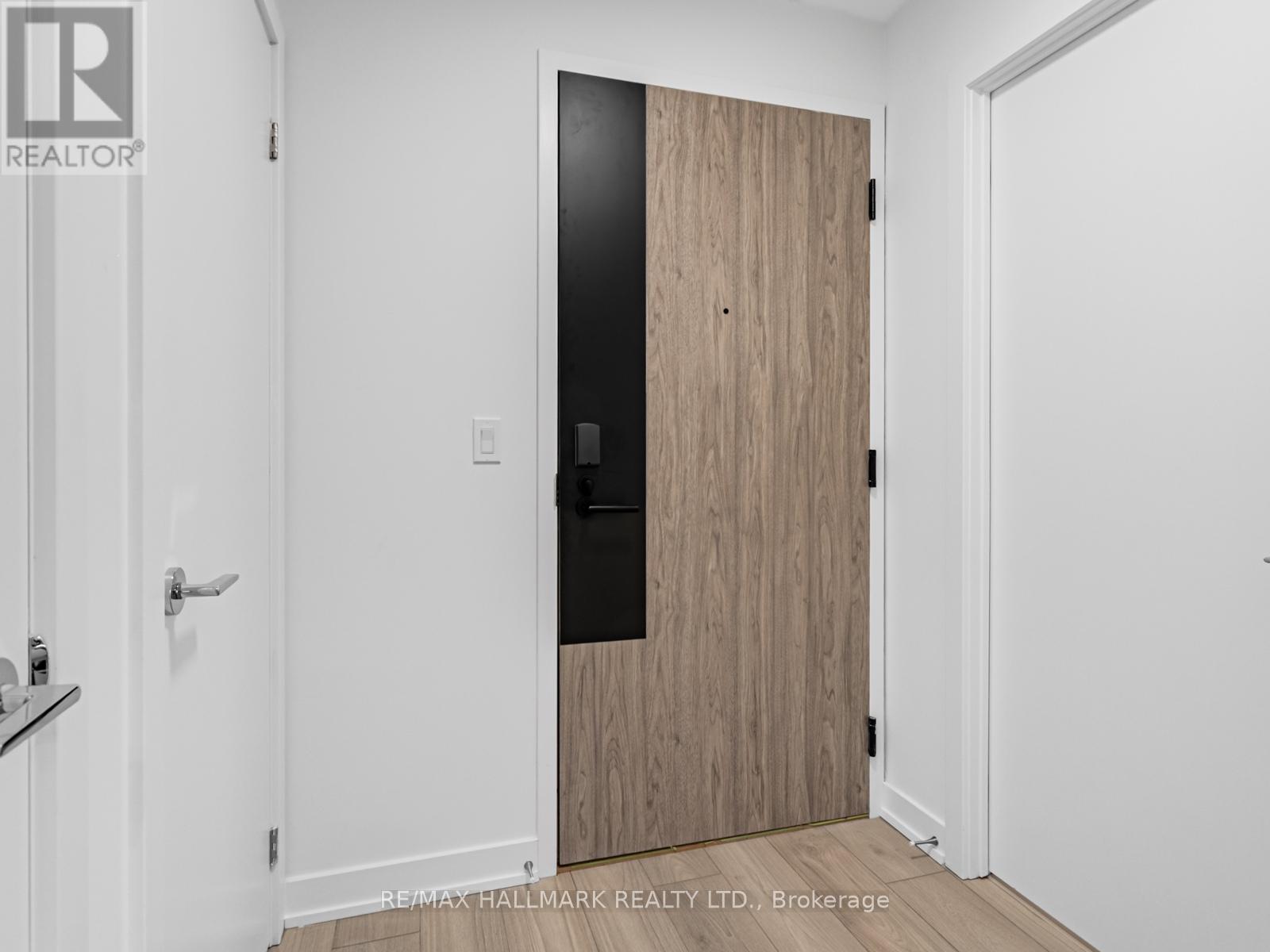 723 - 1007 The Queensway, Toronto, Ontario  M8Z 6C7 - Photo 4 - W12699640