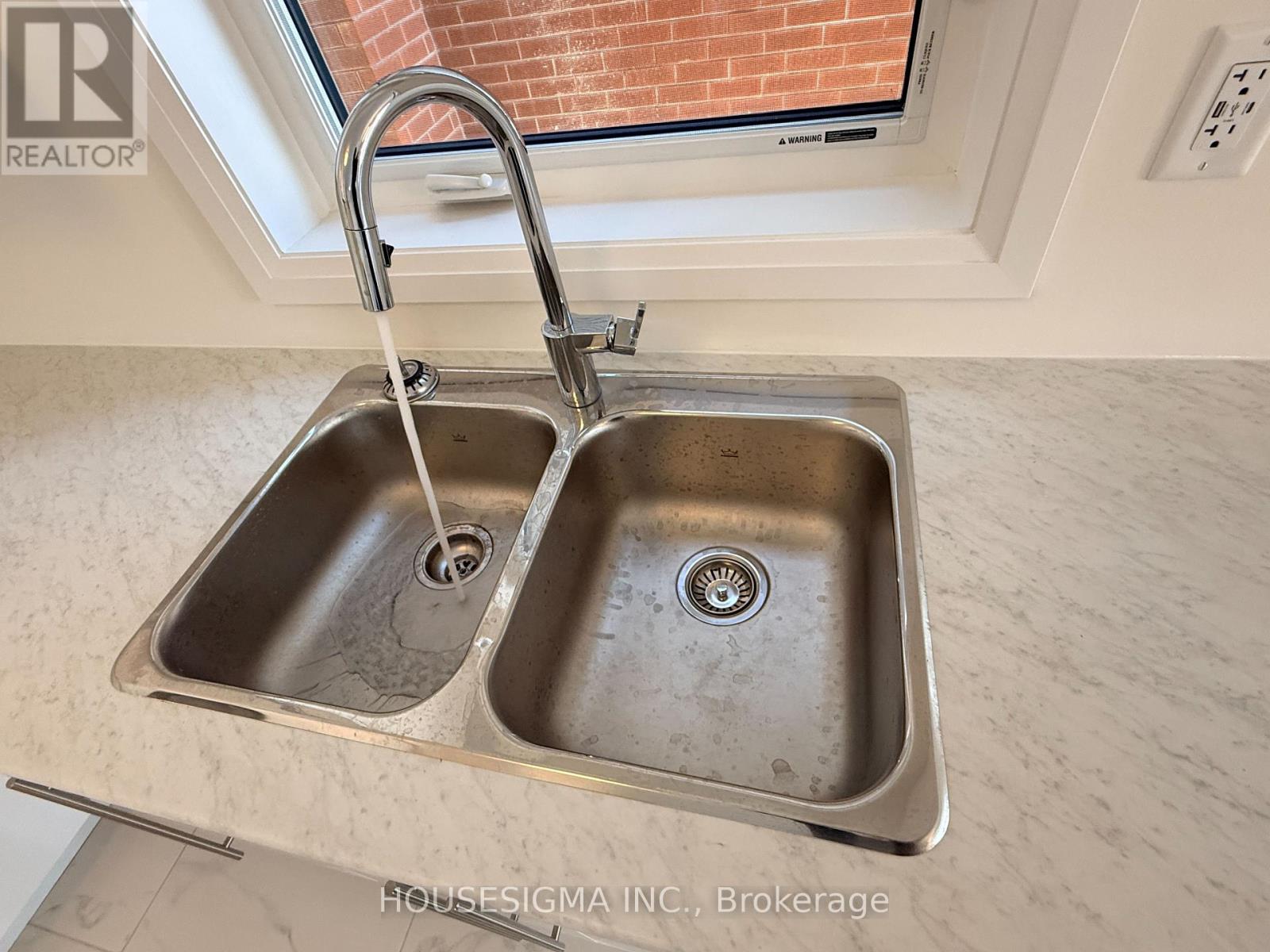 9 Sherrill Avenue, Brantford, Ontario  N3V 0C3 - Photo 11 - X12699776