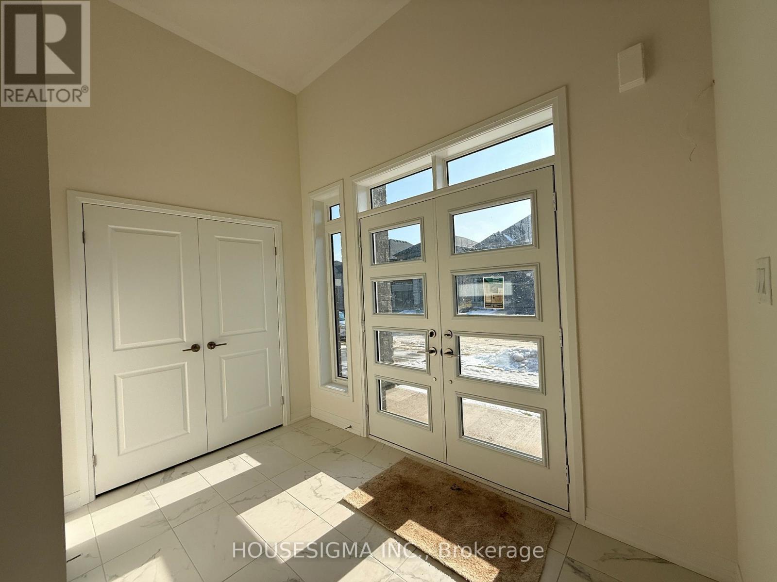 9 Sherrill Avenue, Brantford, Ontario  N3V 0C3 - Photo 4 - X12699776