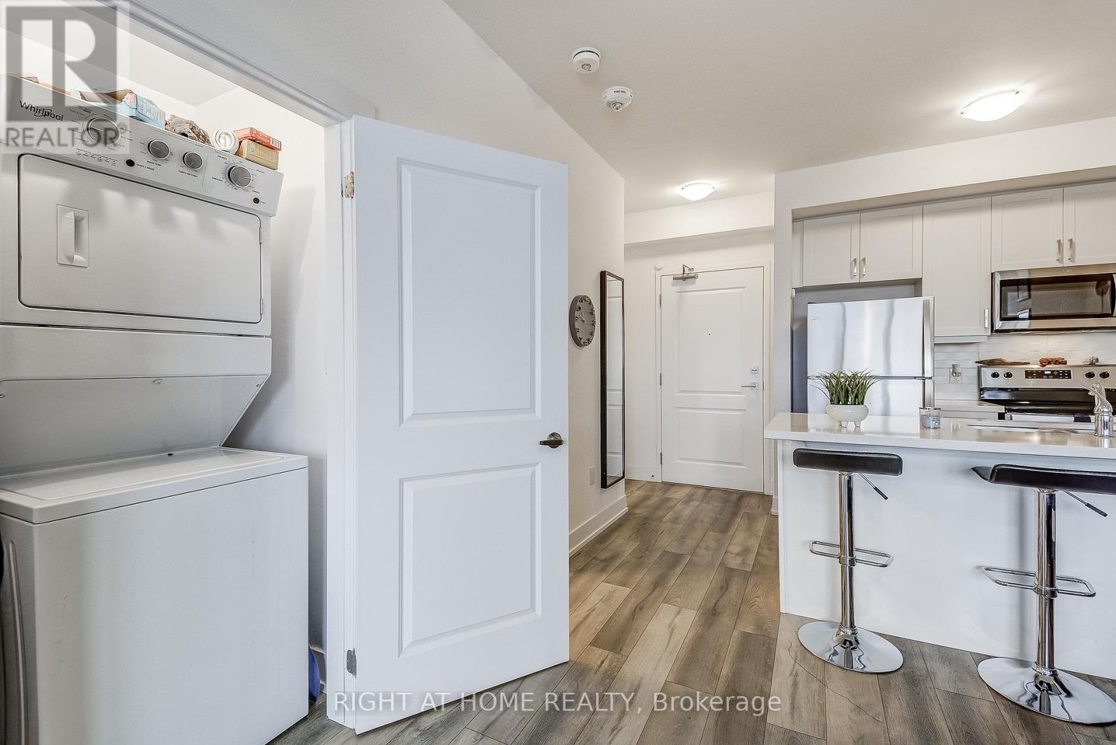 604 - 470 Dundas Street E, Hamilton, Ontario  L8B 2A6 - Photo 33 - X12699852