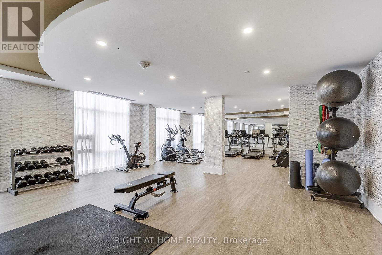 604 - 470 Dundas Street E, Hamilton, Ontario  L8B 2A6 - Photo 41 - X12699852