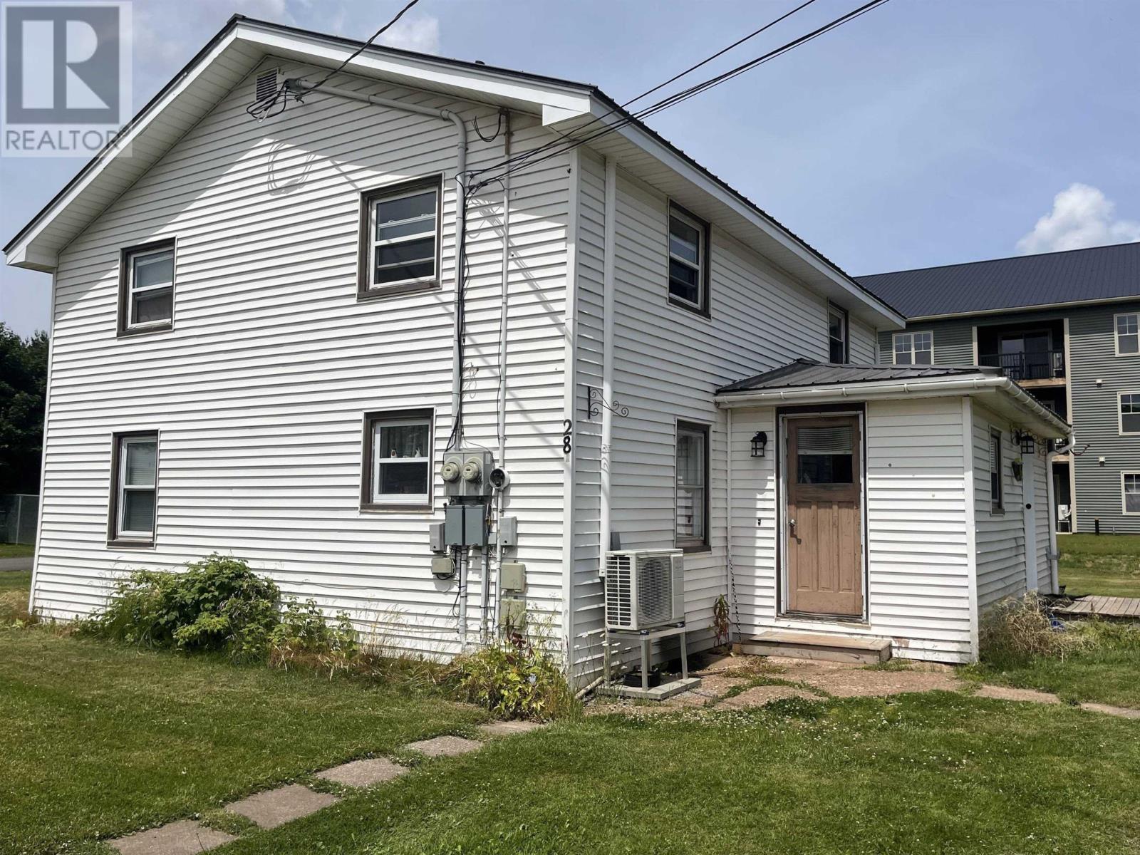28 Central Street, Montague, Prince Edward Island  C0A 1R0 - Photo 2 - 202600870