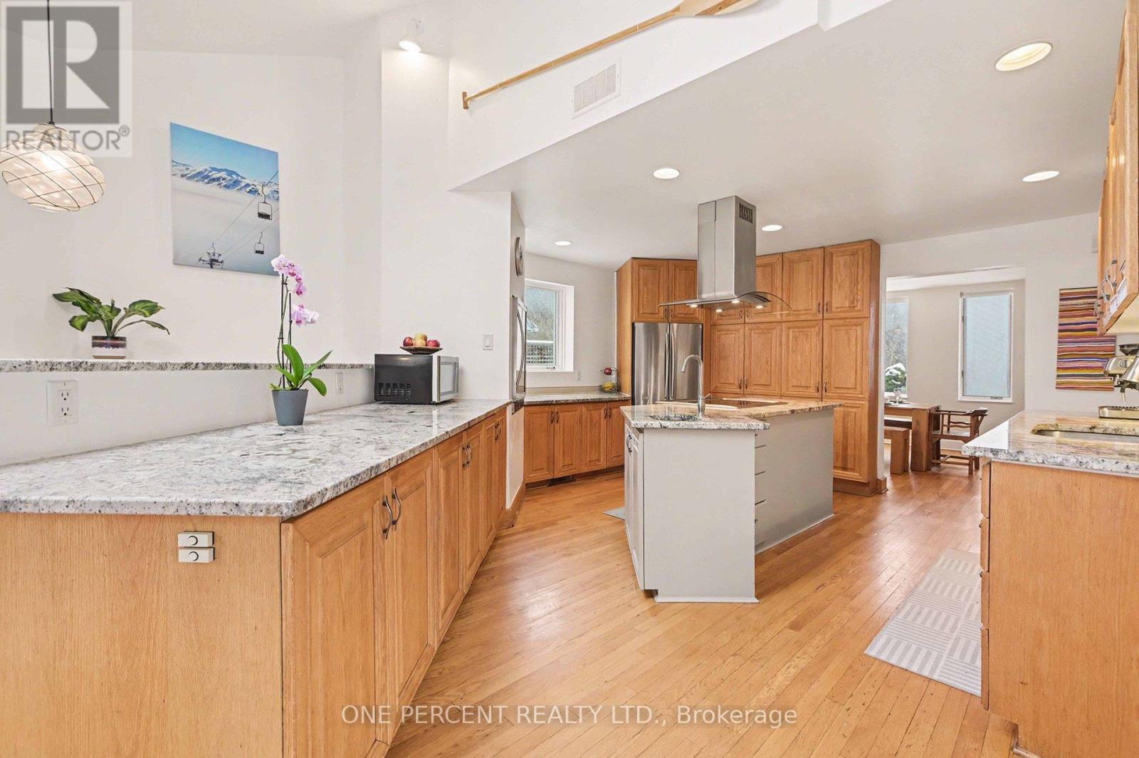 60 Pontiac Street, Ottawa, Ontario  K1Y 2K1 - Photo 10 - X12700138