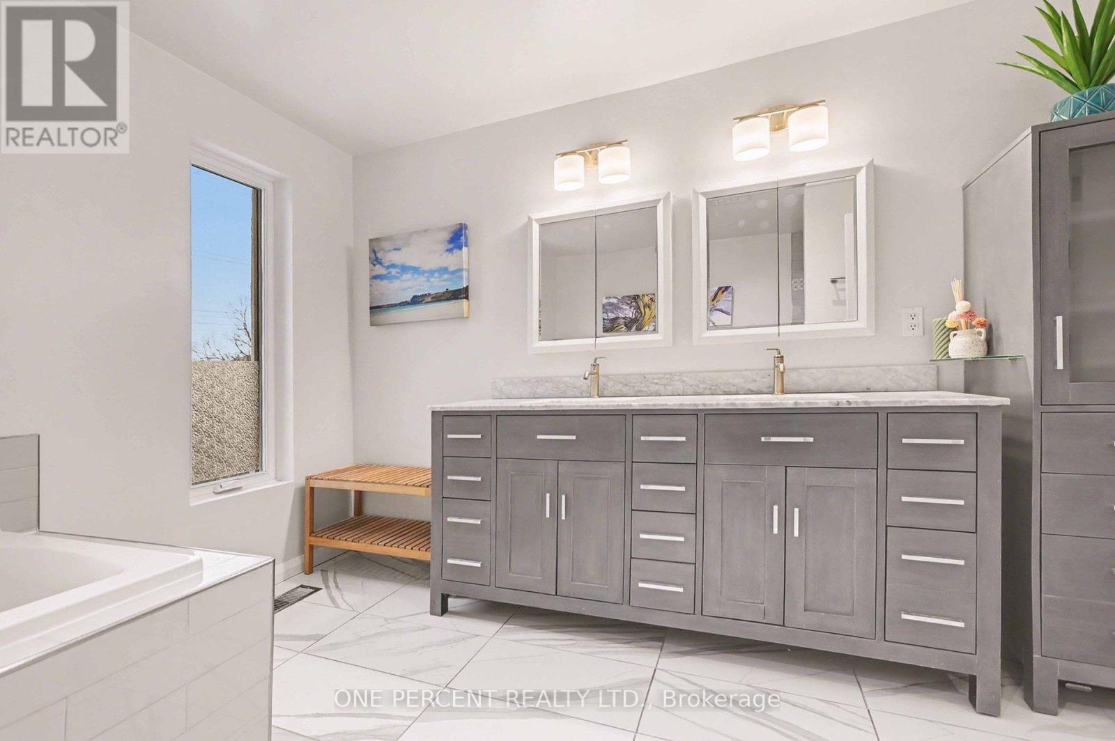 60 Pontiac Street, Ottawa, Ontario  K1Y 2K1 - Photo 21 - X12700138