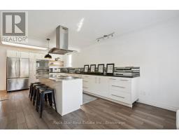 211 ROSEDALE AVENUE, Hamilton, Ontario