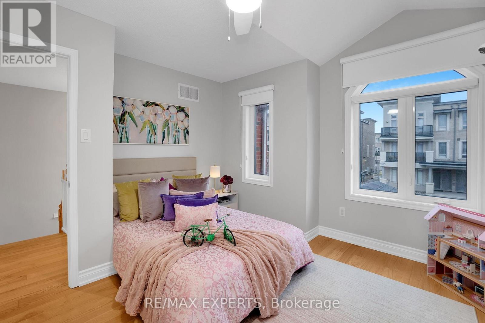 118 Kayla Crescent, Vaughan, Ontario  L6A 3P4 - Photo 18 - N12699528