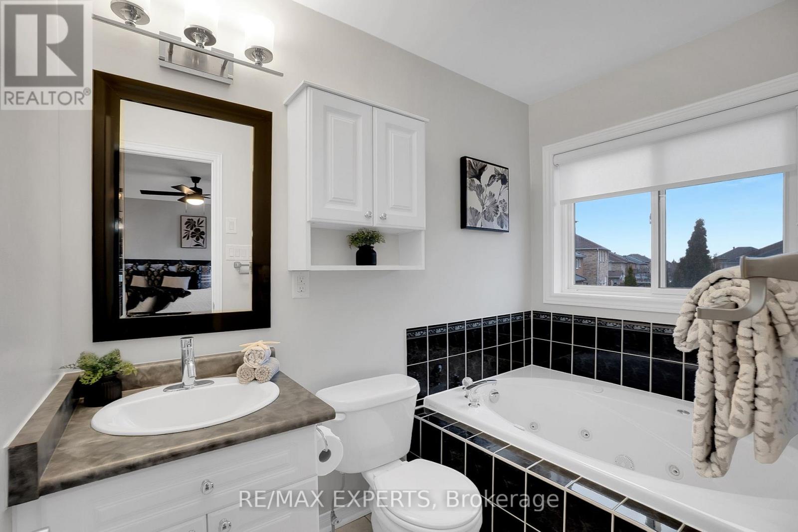 118 Kayla Crescent, Vaughan, Ontario  L6A 3P4 - Photo 16 - N12699528