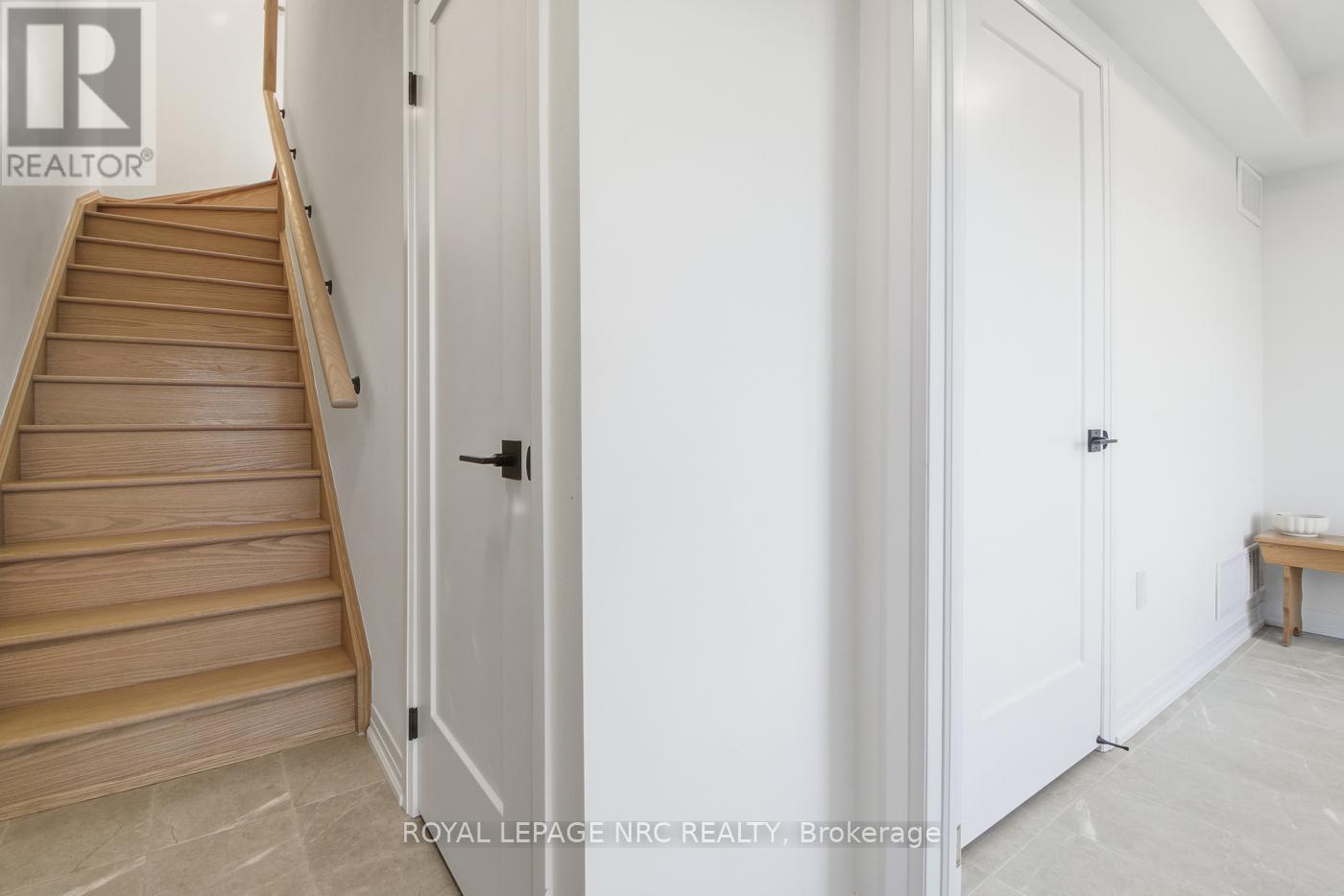 49 Melody Lane, Thorold, Ontario  L0S 1K0 - Photo 11 - X12700106