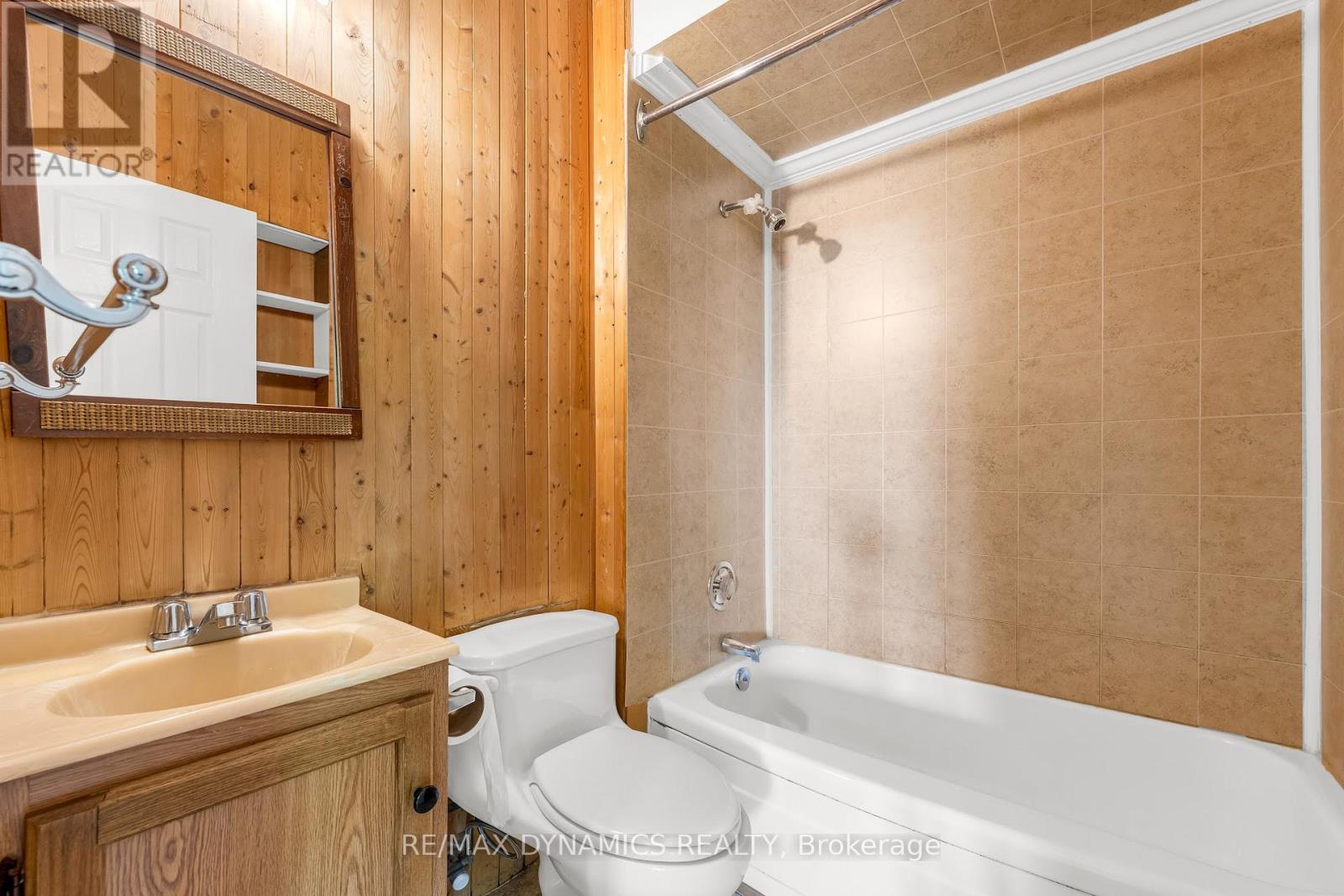 632 Concession 6 Road, Niagara-On-The-Lake, Ontario  L0S 1J0 - Photo 32 - X12700114