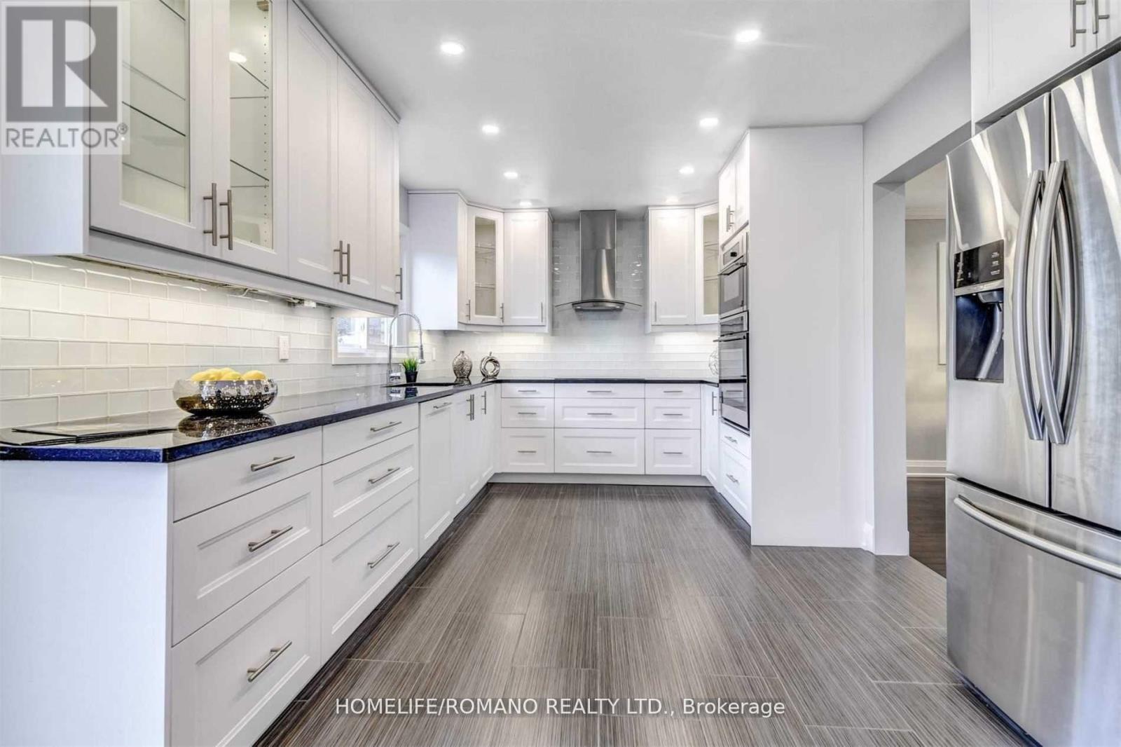 4493 Longmoor Road, Mississauga, Ontario  L5M 4H6 - Photo 7 - W12677320