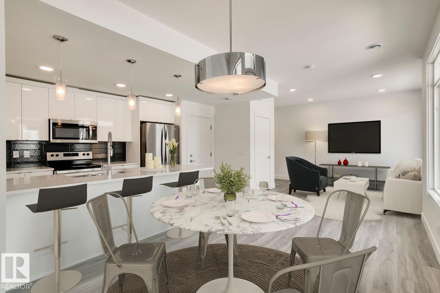 #40 16231 19 Av Sw, Edmonton, Alberta  T6W 5C6 - Photo 1 - E4470150