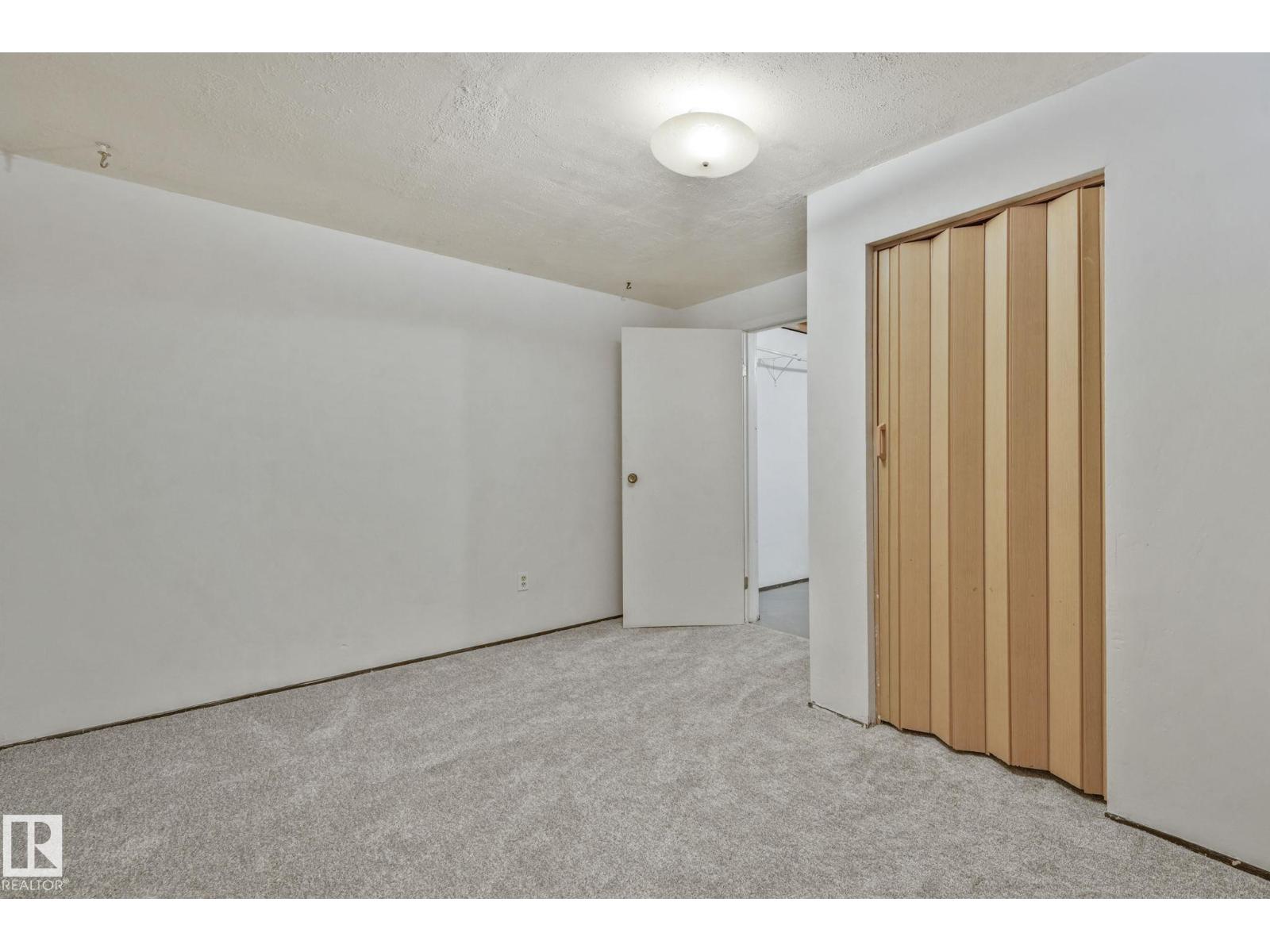 6411 12 Av Nw, Edmonton, Alberta  T6L 2G3 - Photo 34 - E4470152