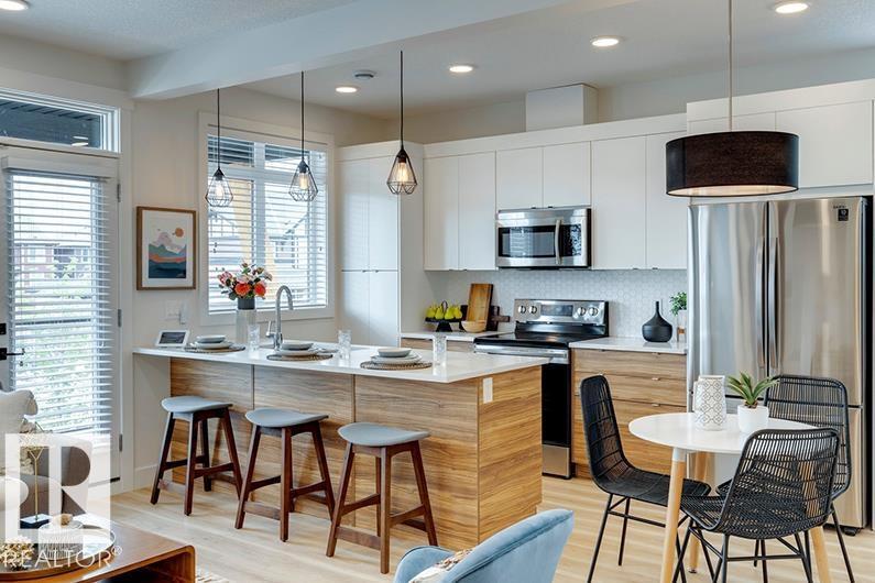 #41 16231 19 Av Sw, Edmonton, Alberta  T6W 5C6 - Photo 1 - E4470153