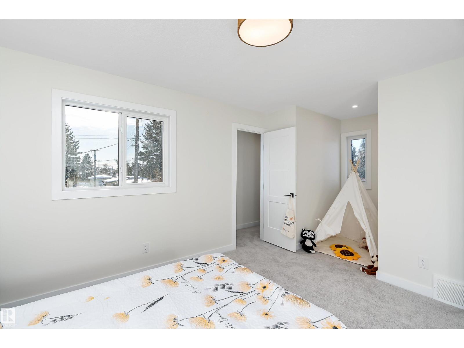 7509 Rowland Rd Nw, Edmonton, Alberta  T6A 3W4 - Photo 33 - E4470159