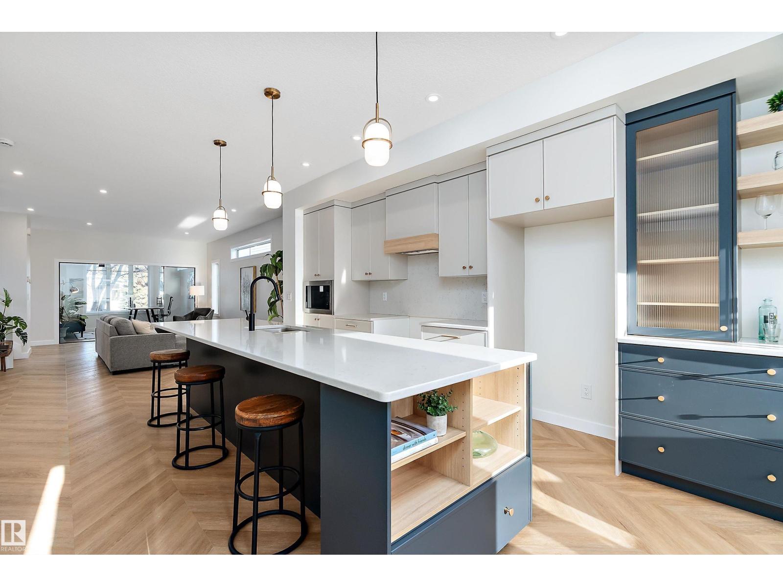 7509 Rowland Rd Nw, Edmonton, Alberta  T6A 3W4 - Photo 5 - E4470159