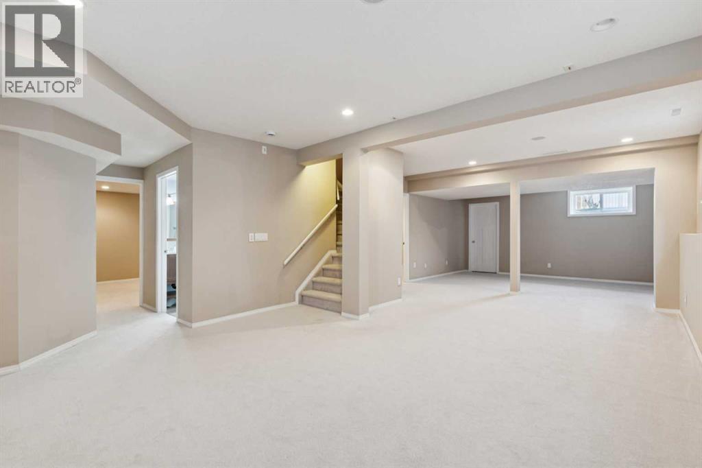 2208 Sirocco Drive Sw, Calgary, Alberta  T3H 2T9 - Photo 39 - A2275448