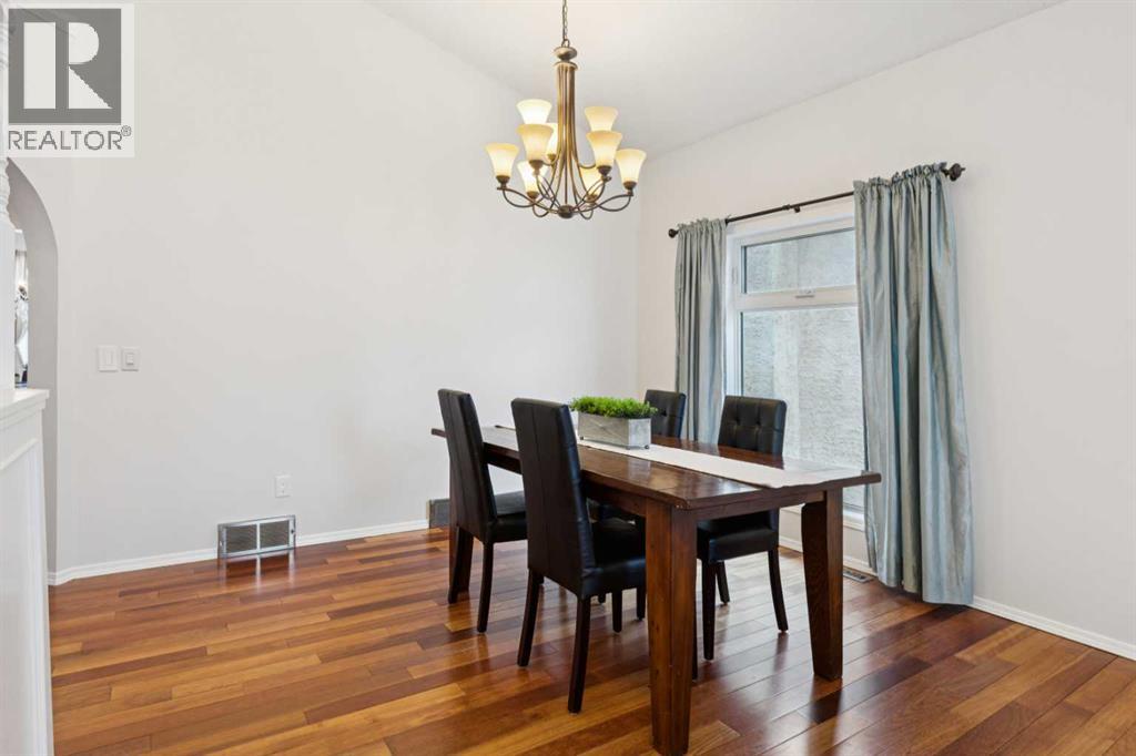 2208 Sirocco Drive Sw, Calgary, Alberta  T3H 2T9 - Photo 6 - A2275448