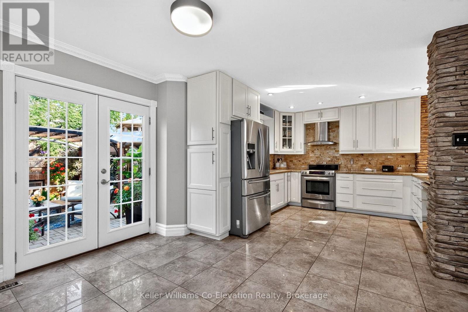 136 Birchwood Drive, Barrie (East Bayfield), Ontario  L4M 6Y1 - Photo 13 - S12700058