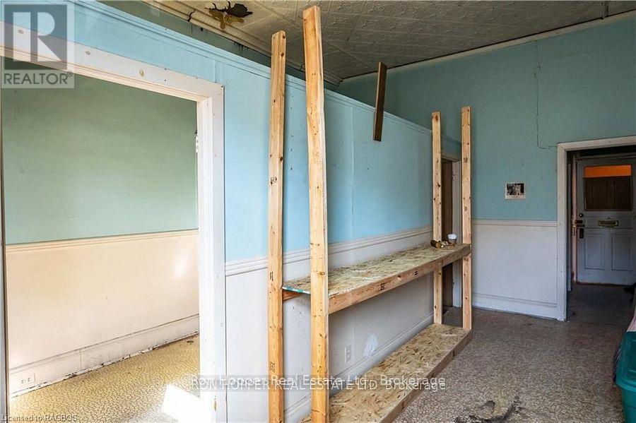 921 2nd Avenue E, Owen Sound, Ontario  N4K 2H5 - Photo 9 - X12700072
