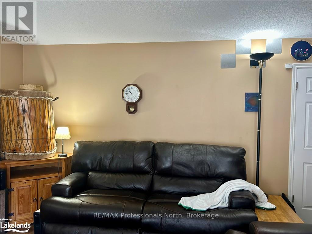 20 - 1591 Hidden Valley Road, Huntsville (Chaffey), Ontario  P1H 1A4 - Photo 4 - X12700132