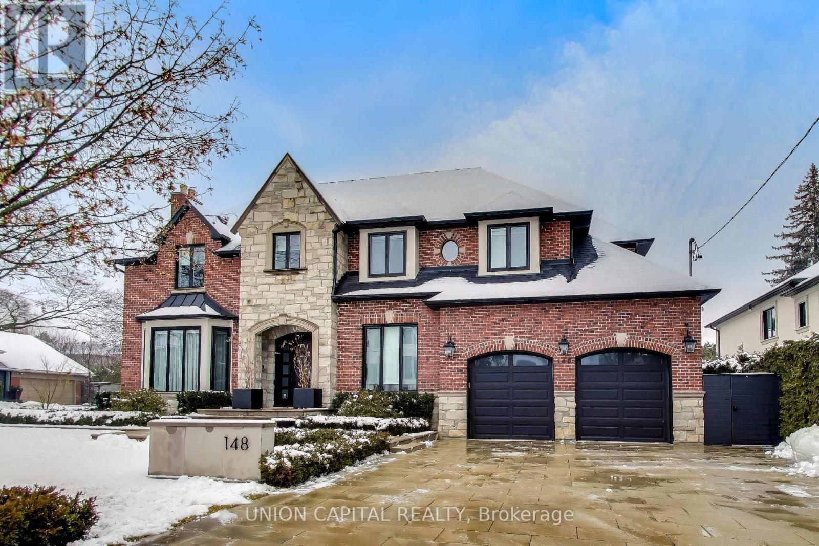 148 HIGHLAND CRESCENT, Toronto, Ontario