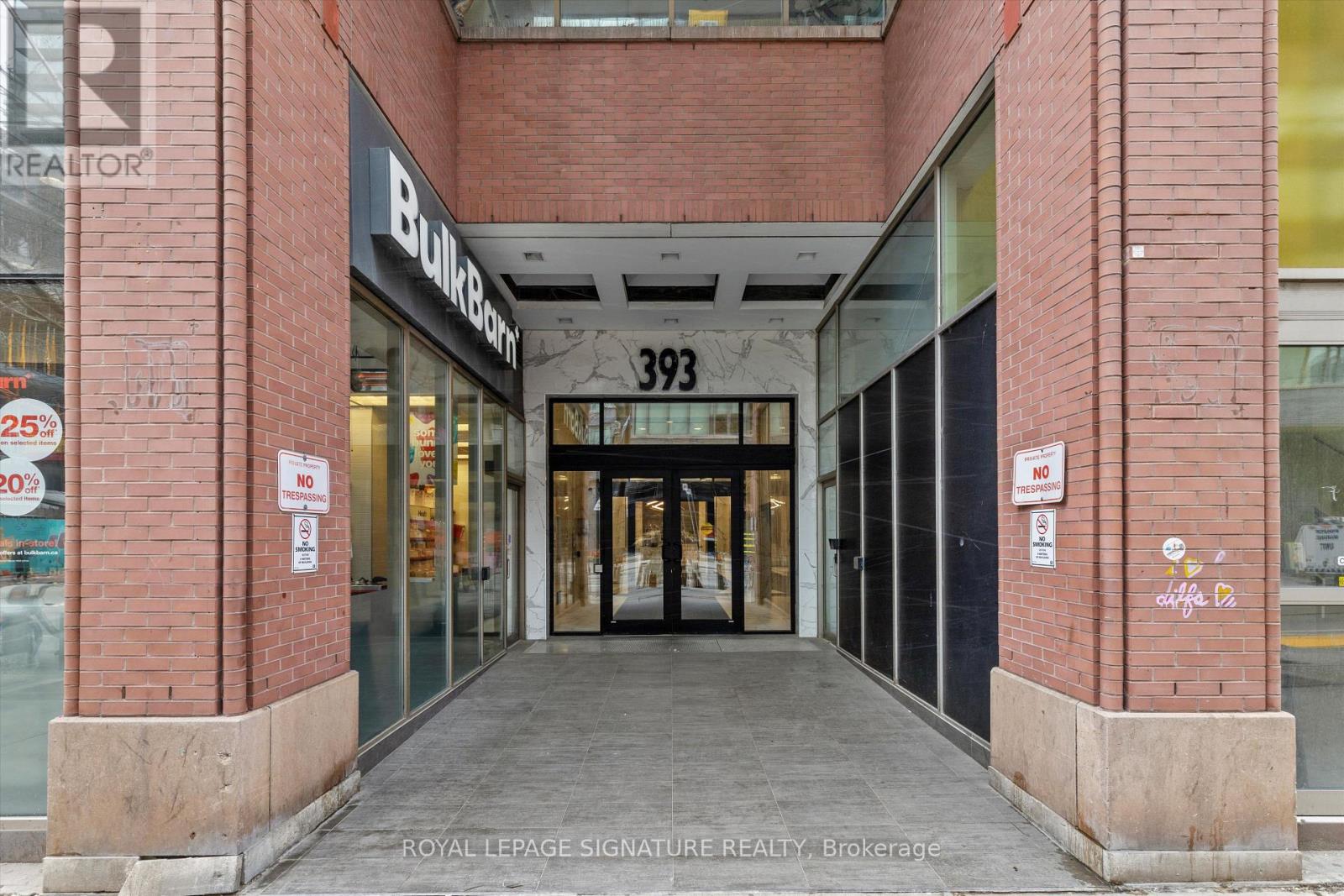 1201 - 393 King Street W, Toronto, Ontario  M5V 3G8 - Photo 22 - C12699996
