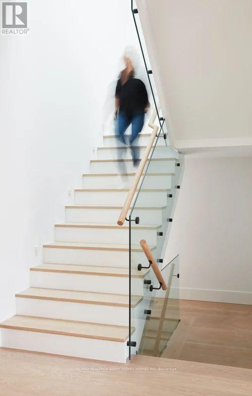 599 Castlefield Avenue, Toronto, Ontario  M5N 1L9 - Photo 13 - C12700102