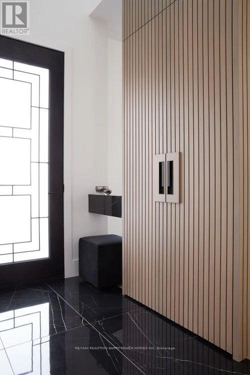 599 Castlefield Avenue, Toronto, Ontario  M5N 1L9 - Photo 2 - C12700102