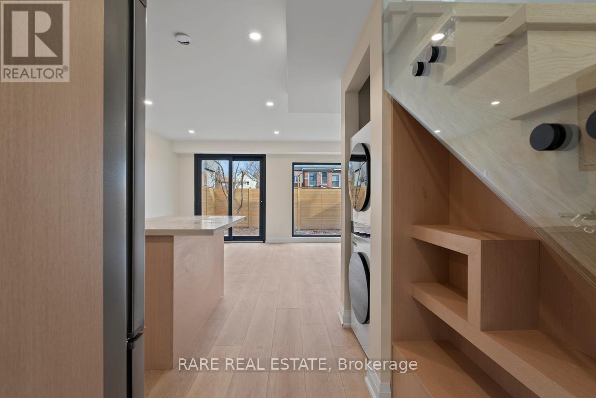 5 - 191 Gledhill Avenue, Toronto, Ontario  M4C 5K9 - Photo 3 - E12700094