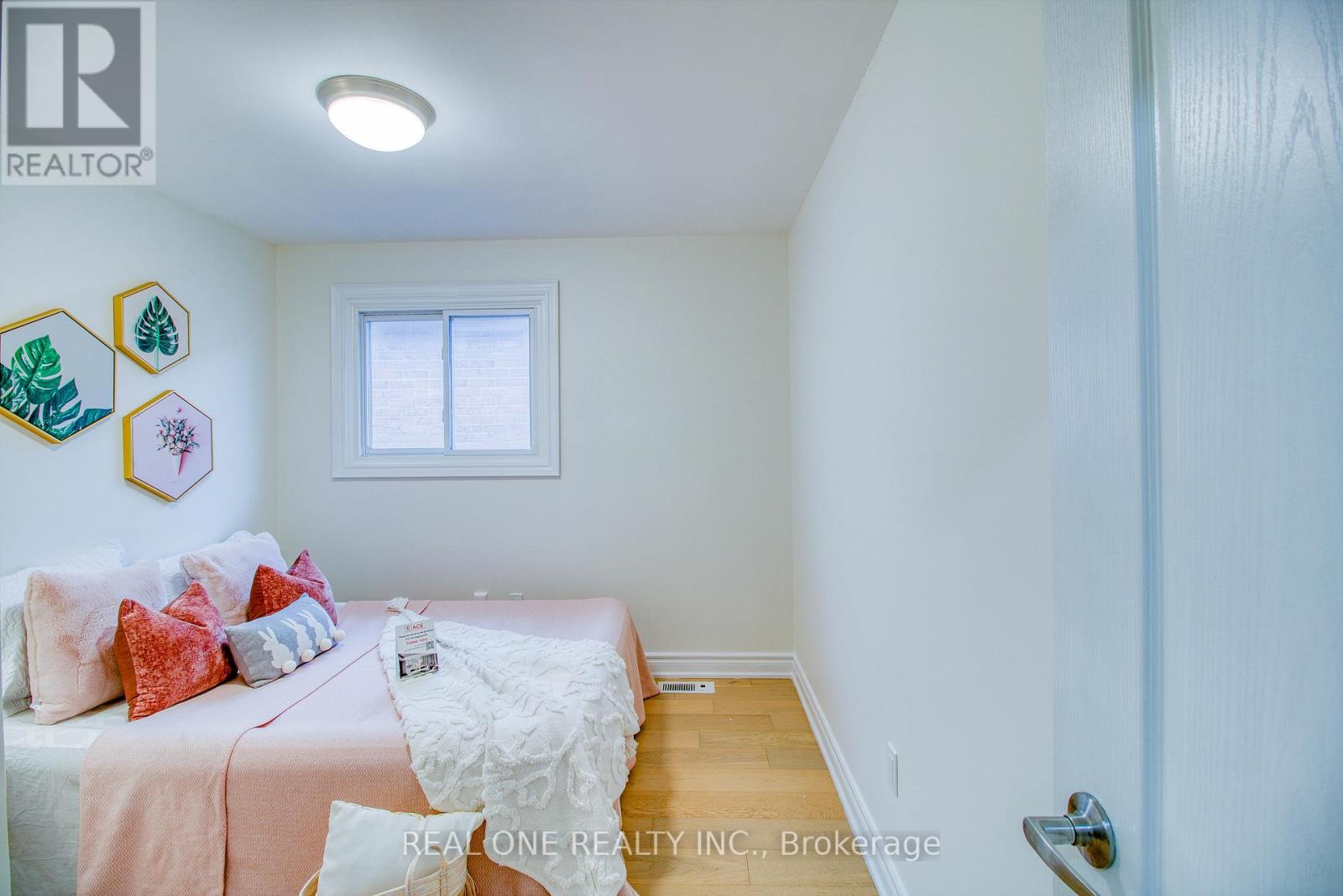 32 Charlton Avenue, Vaughan, Ontario  L4J 6W3 - Photo 33 - N12699882