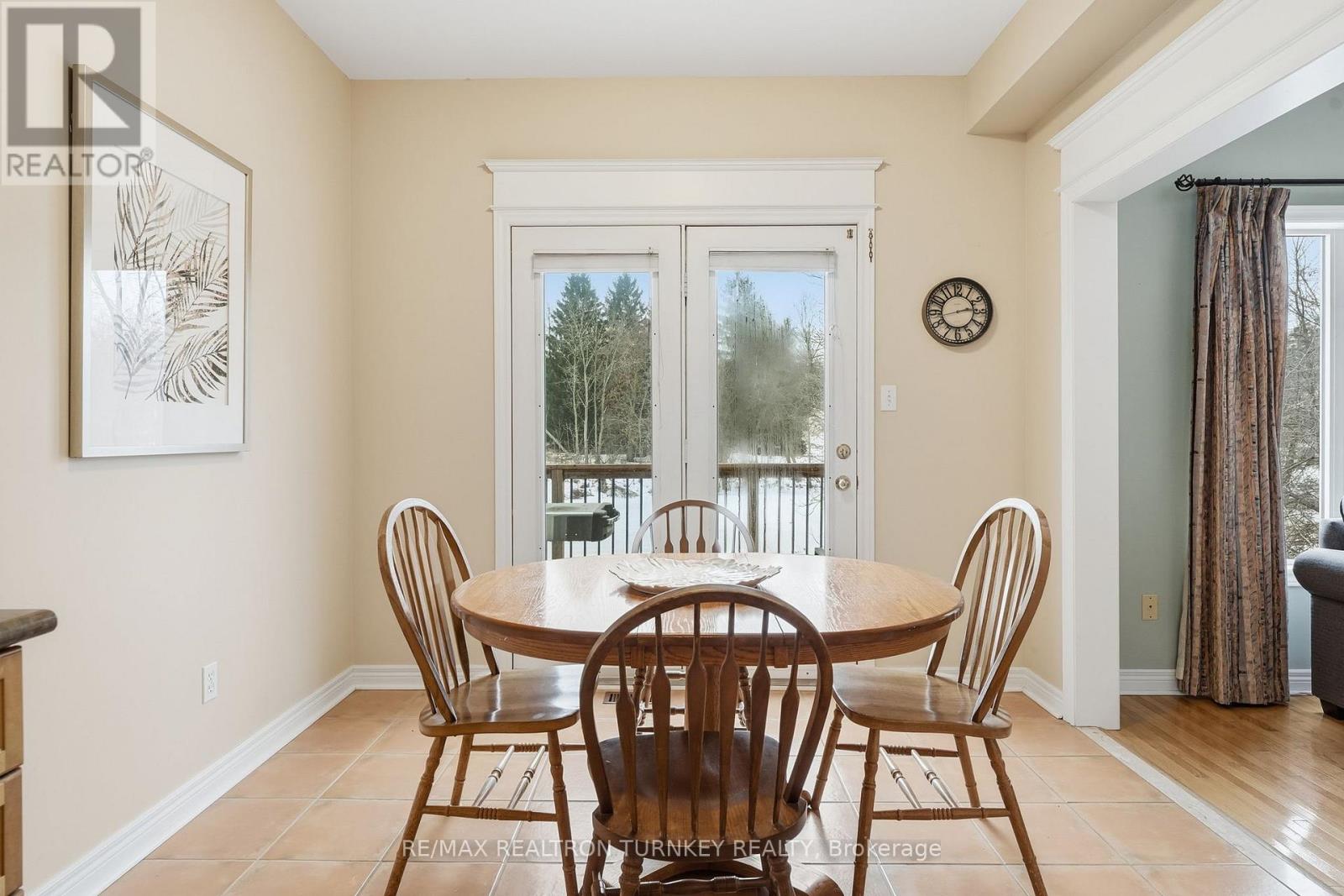 423 Hewitt Circle, Newmarket, Ontario  L3X 2L9 - Photo 12 - N12699984