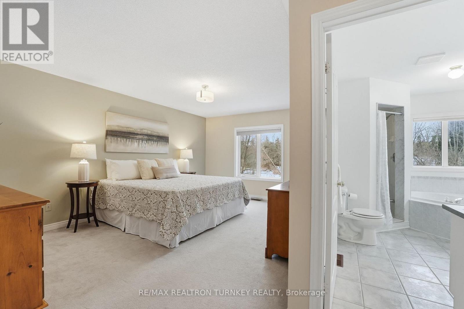 423 Hewitt Circle, Newmarket, Ontario  L3X 2L9 - Photo 13 - N12699984