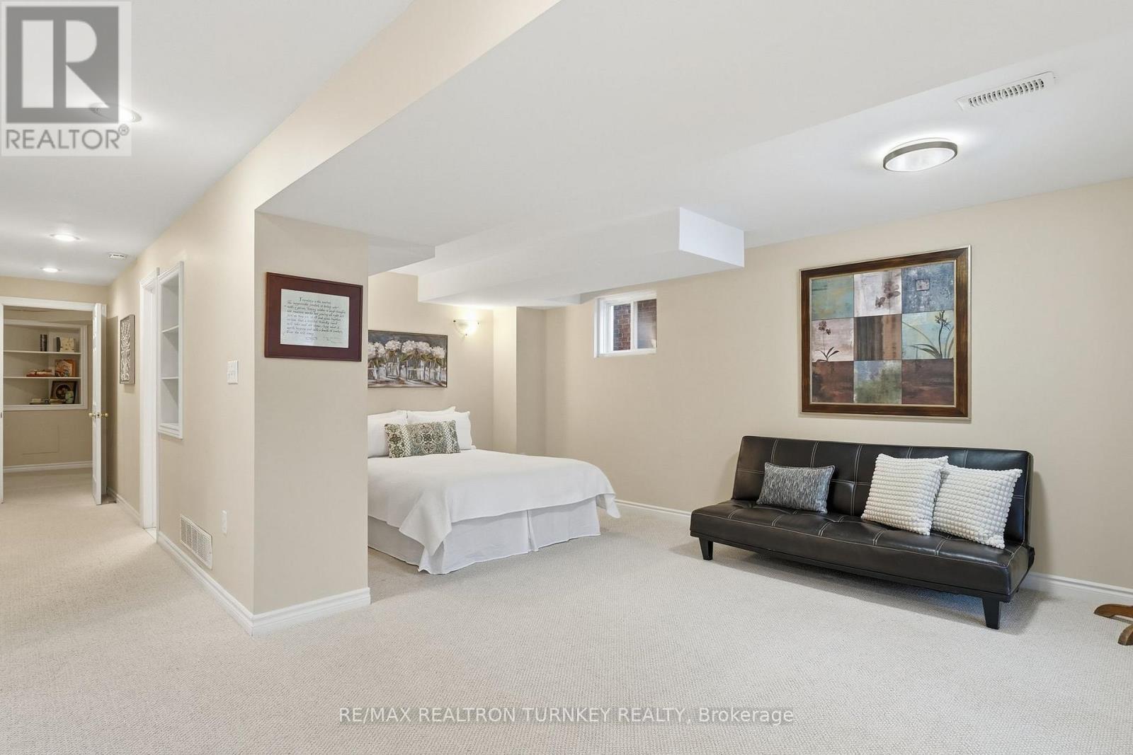 423 Hewitt Circle, Newmarket, Ontario  L3X 2L9 - Photo 24 - N12699984