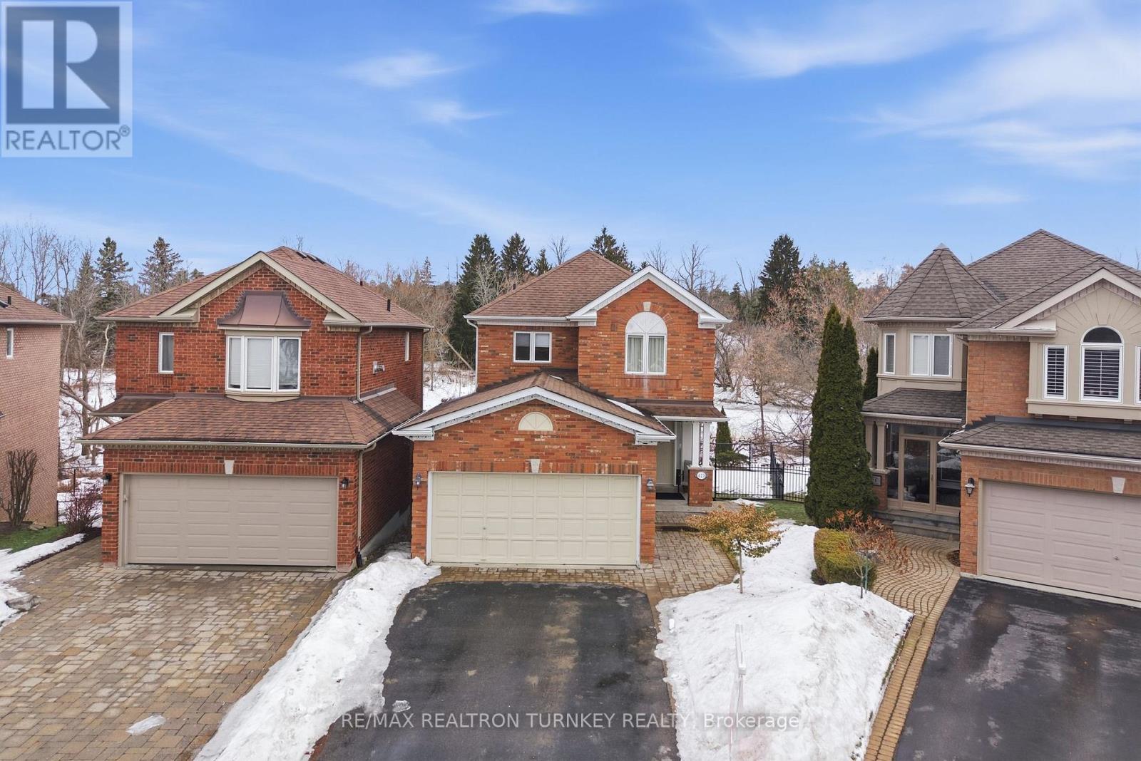 423 Hewitt Circle, Newmarket, Ontario  L3X 2L9 - Photo 29 - N12699984