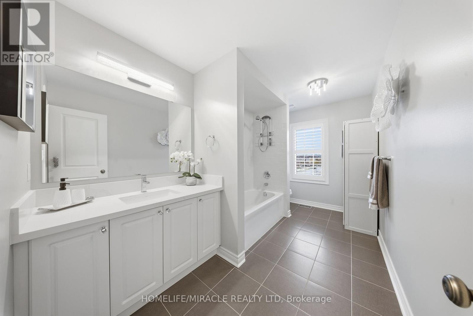 79 Willoughby Way, New Tecumseth, Ontario  L9R 0P4 - Photo 22 - N12700020