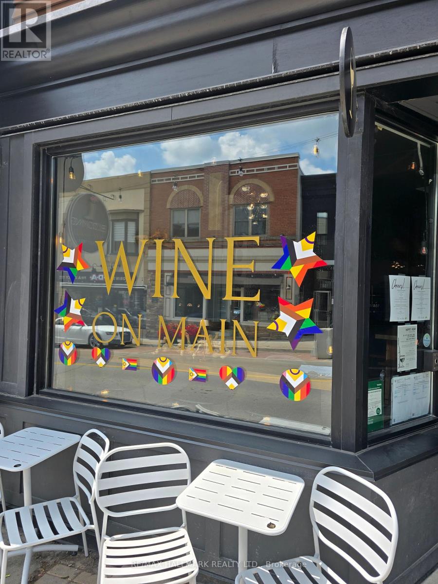 186 Main Street S, Newmarket, Ontario  L3Y 1R1 - Photo 2 - N12700088