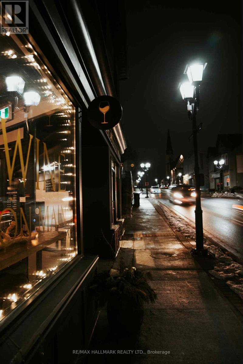 186 Main Street S, Newmarket, Ontario  L3Y 1R1 - Photo 9 - N12700088