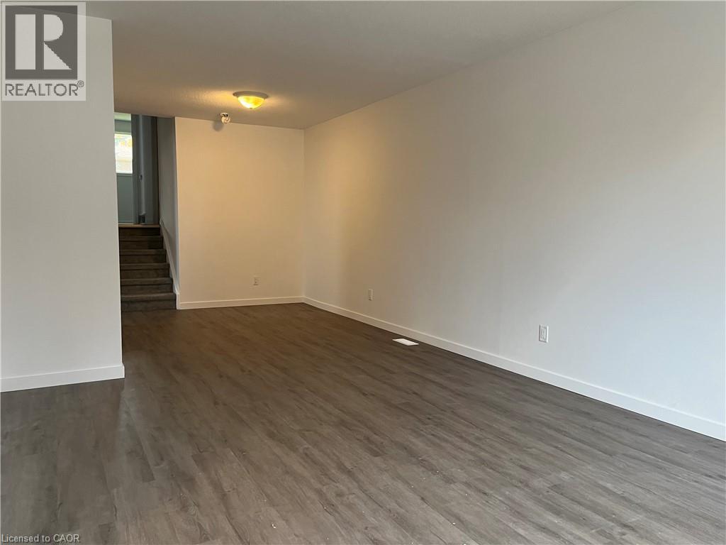 121 Markwood Drive, Kitchener, Ontario  N2M 2H3 - Photo 4 - 40798751