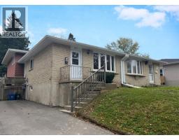 121 MARKWOOD Drive, kitchener, Ontario