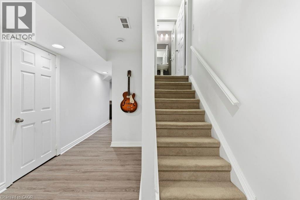 31 Four Winds Drive, Whitby, Ontario  L1N 9R8 - Photo 30 - 40798731