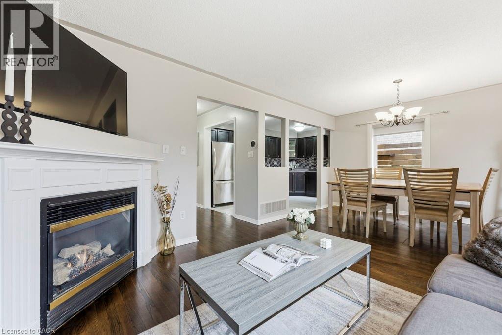 31 Four Winds Drive, Whitby, Ontario  L1N 9R8 - Photo 9 - 40798731