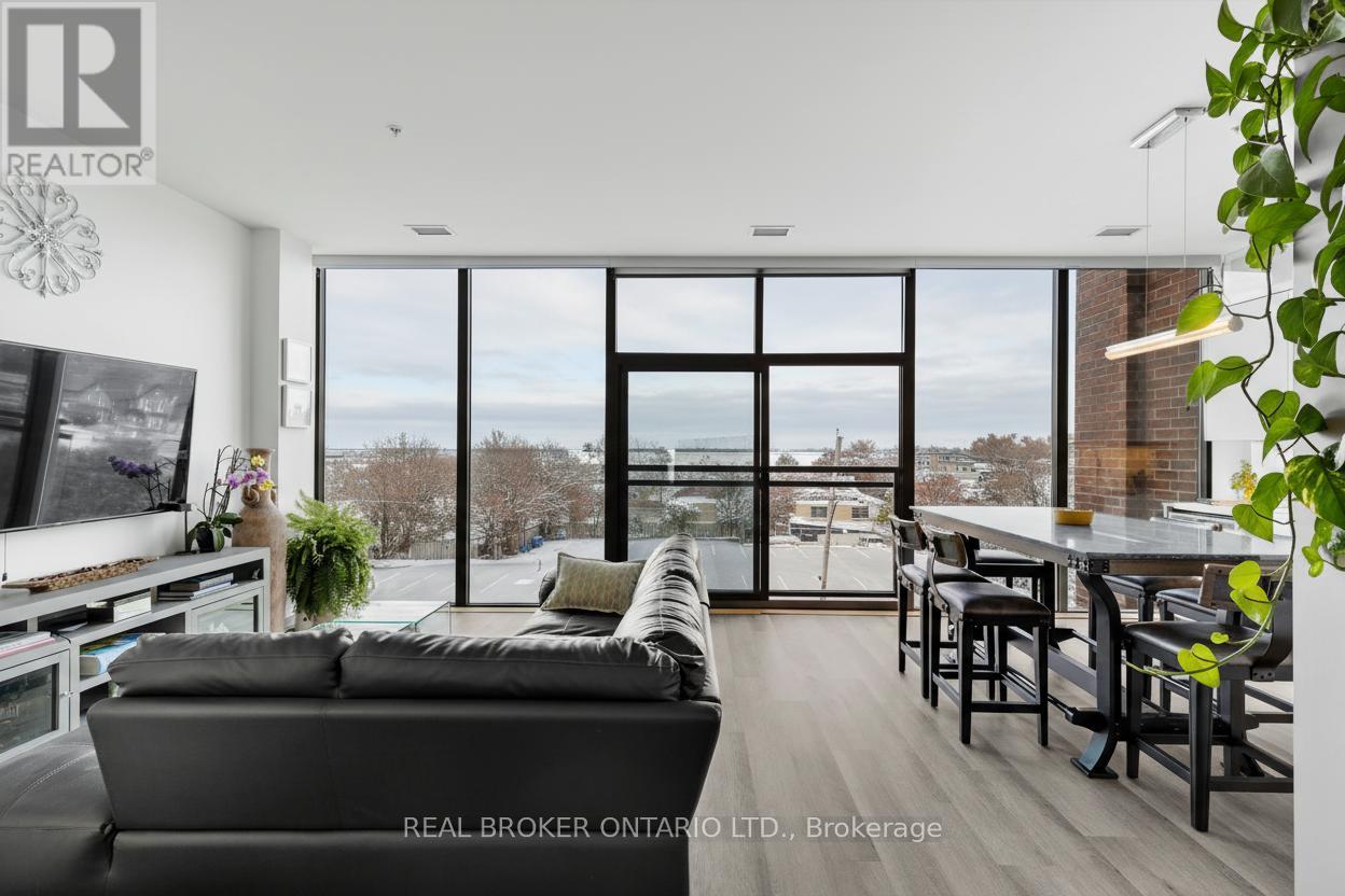 321 - 21 Matchedash Street S, Orillia, Ontario  L3V 4W4 - Photo 2 - S12699992